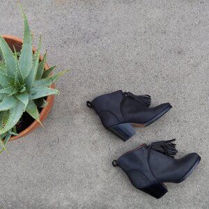 Rachel Comey Black Leather Tassel Ankle Boots Size 5 Peru Academia Artisanal